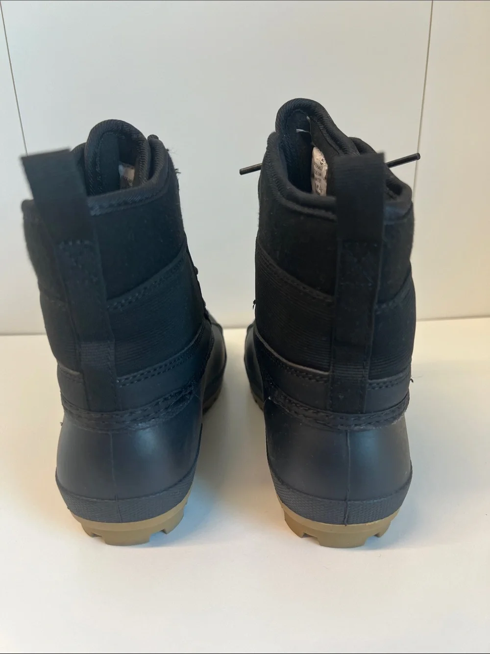 Universal Thread Black Lace-Up Waterproof Winter Boots with Gum Sole